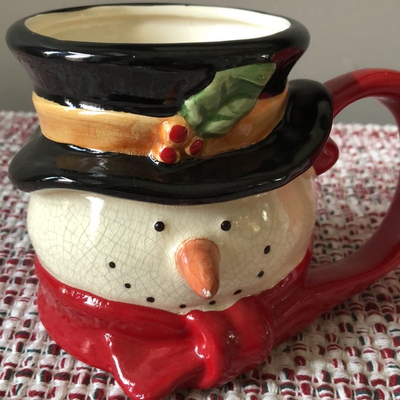 2/$25. - Mug & Santa container, both in excellent vintage condition. - Picture 3 of 7